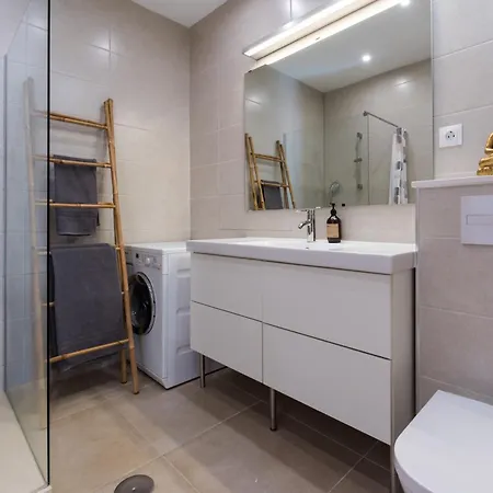 Tio Charles De June - Charming 2 Bedroom