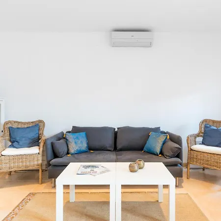 Tio Charles De June - Charming 2 Bedroom Benalmádena