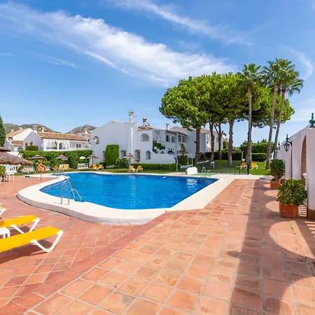 Tio Charles De June - Charming 2 Bedroom Apartment Benalmadena