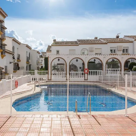 Apartment Tio Charles De June - Charming 2 Bedroom Benalmadena